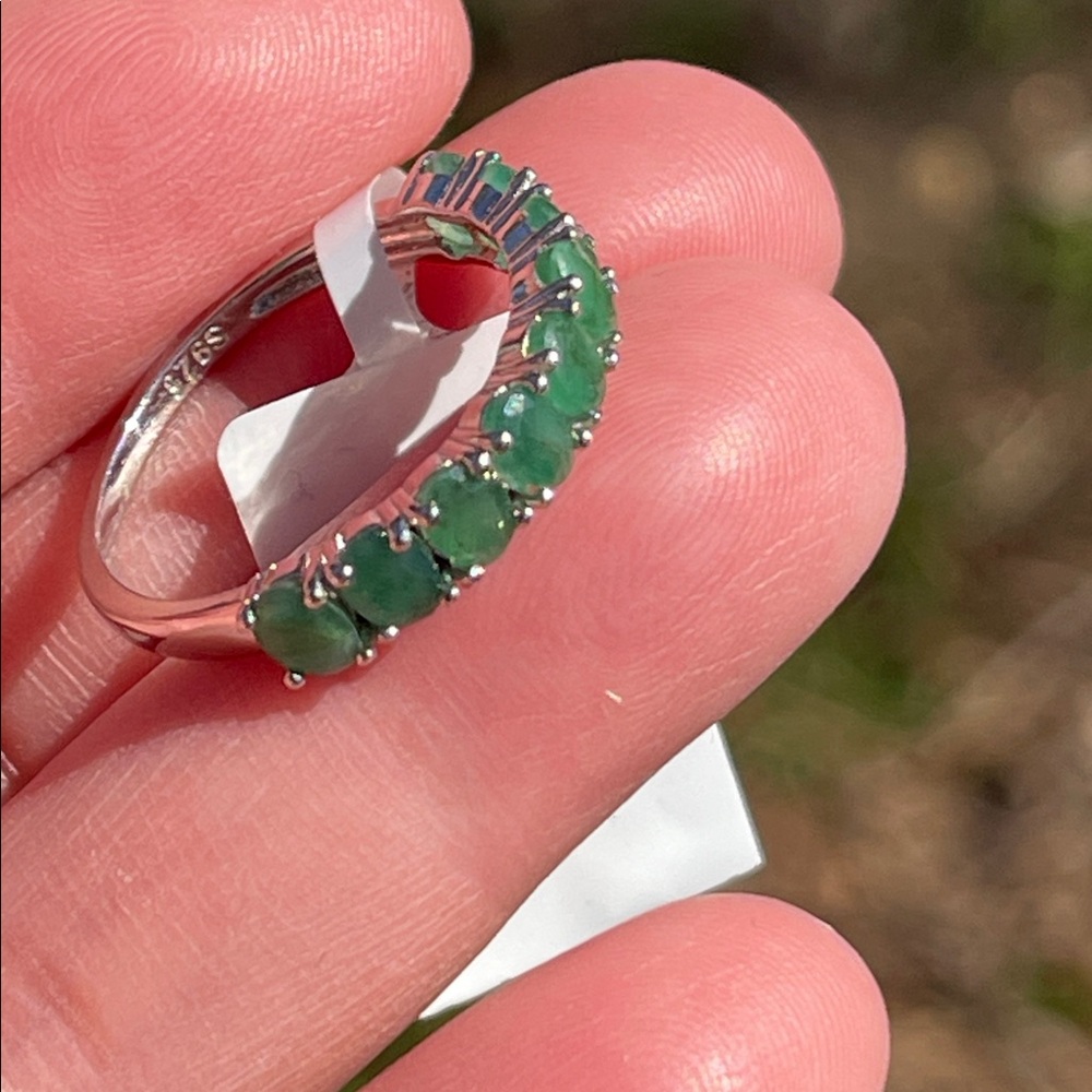 Half Eternity Zambia Natural Emerald Ring in 925 Sterling Silver Size 8 - Picture 14 of 15